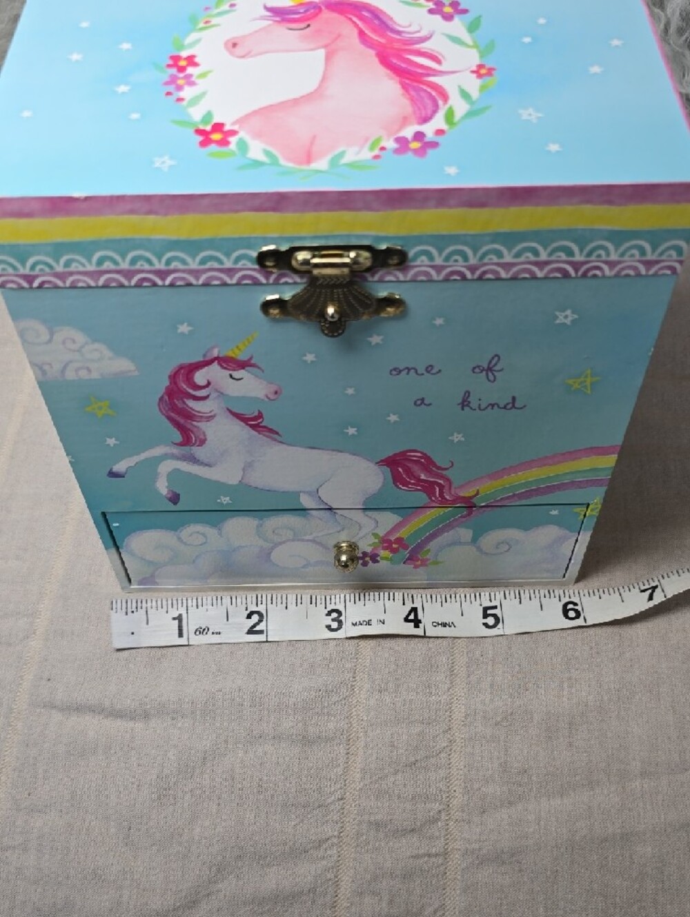 'One of a Kind' Unicorn Jewelry Box - Pastel Blue & Pink - Picture 13 of 15